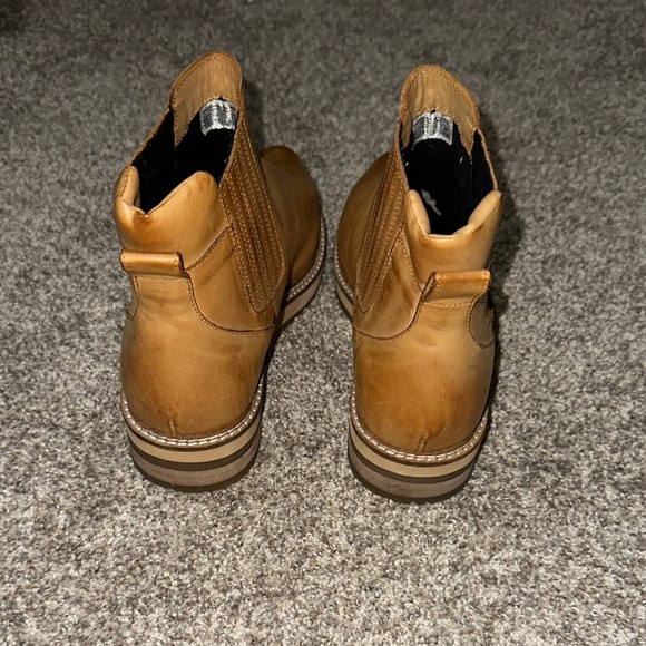 Roolee Tan Ankle Boots with Elastic Panels - Picture 3 of 4